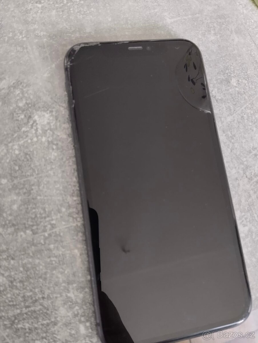 Prodám iPhone 11
