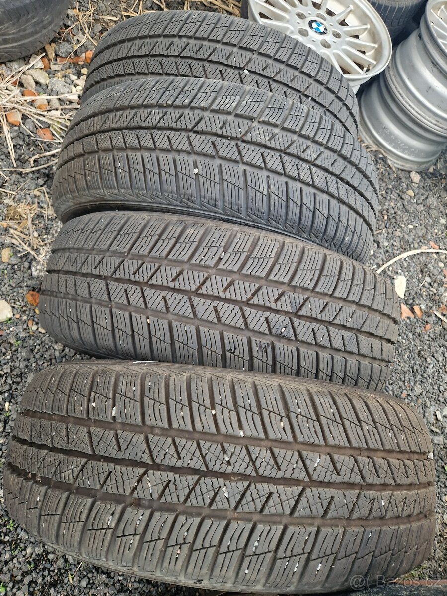 Pneu. zimní 205/55/16 Barum Polaris