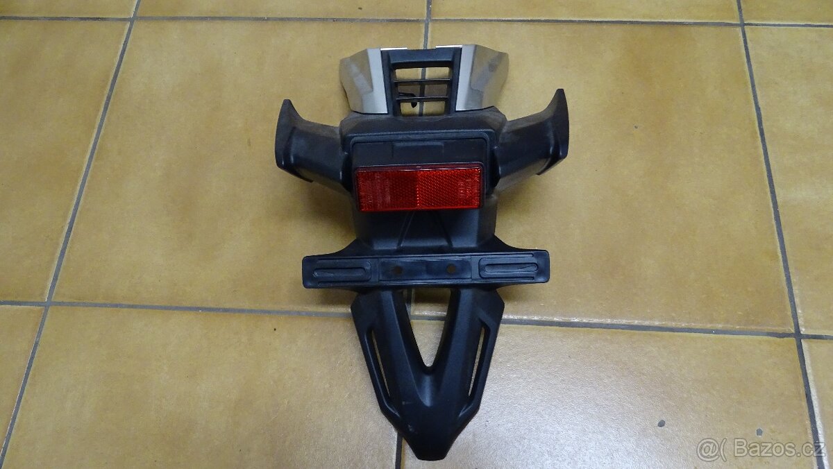Zadní světlo Suzuki GSXR 1000 K9