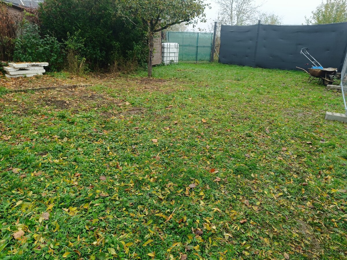 Pronájem pozemku u Berounky Praha.