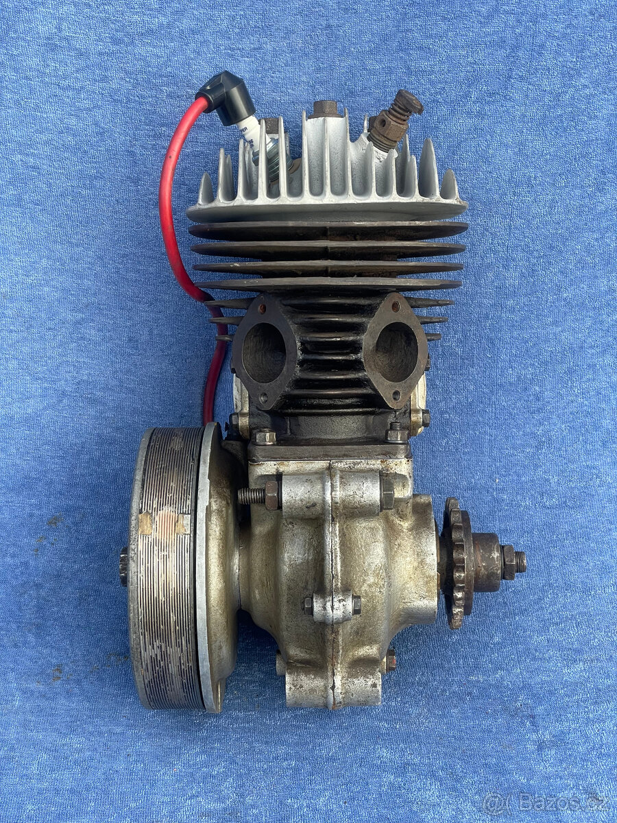 Jawa 250 Speciál FJ/Přírubová - Motor