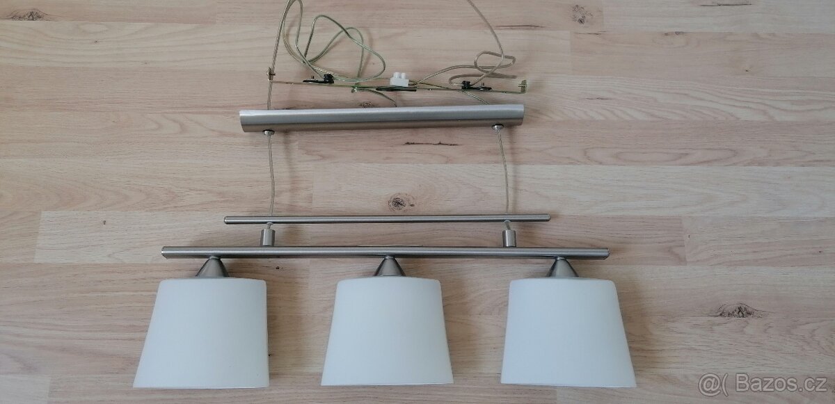 Interiérové světlo/Lustr