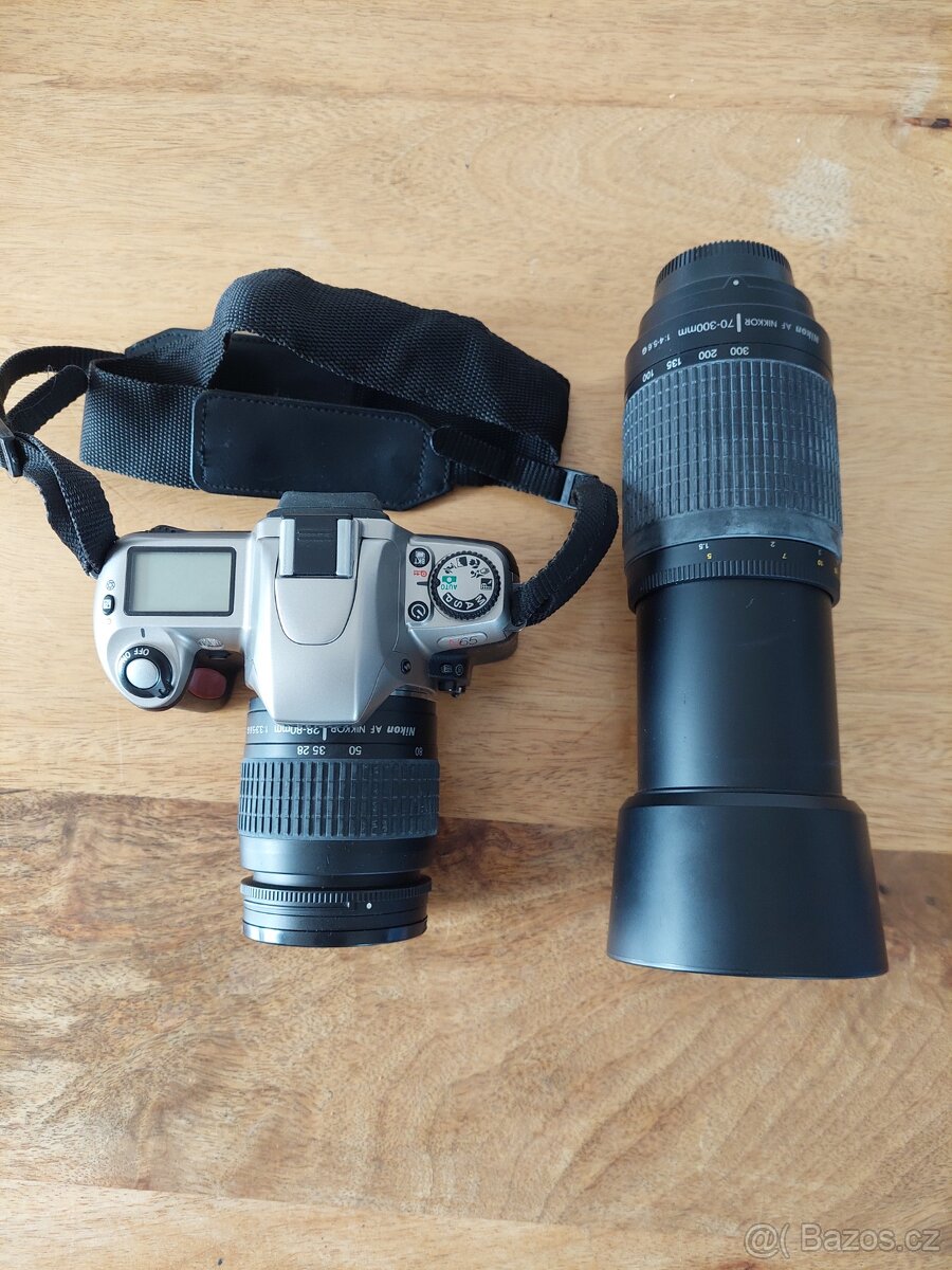 Prodám kinofilmovou zrcadlovku Nikon N65
