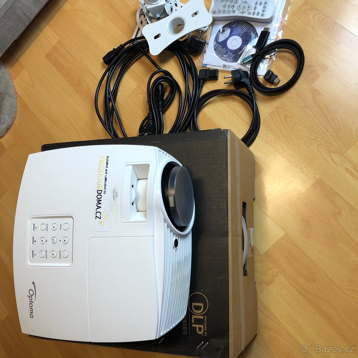 OPTOMA HD50 + 109” plátno