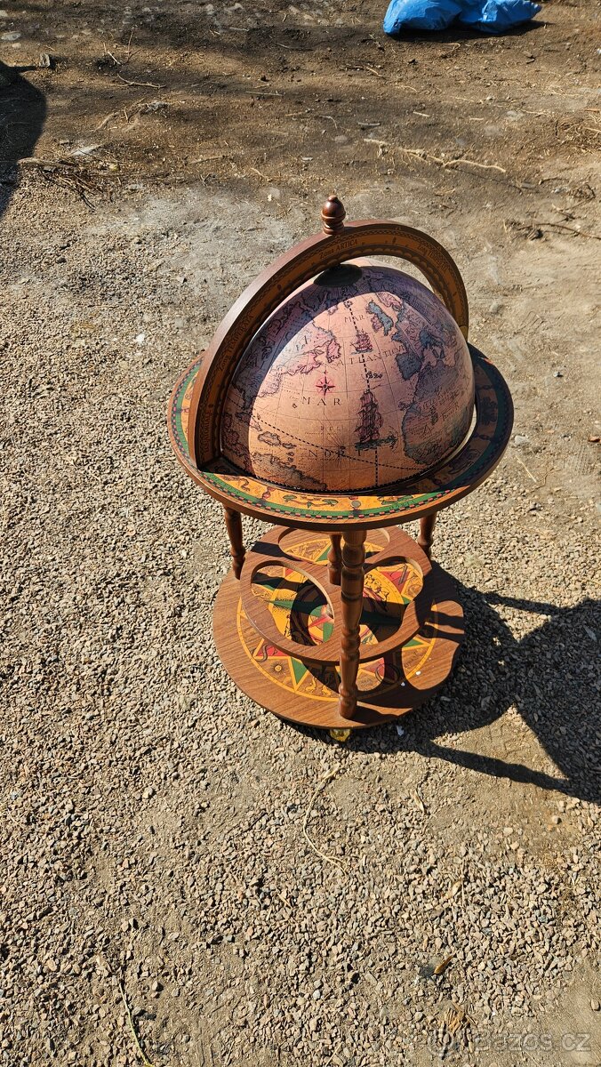 Globus bar na alkohol