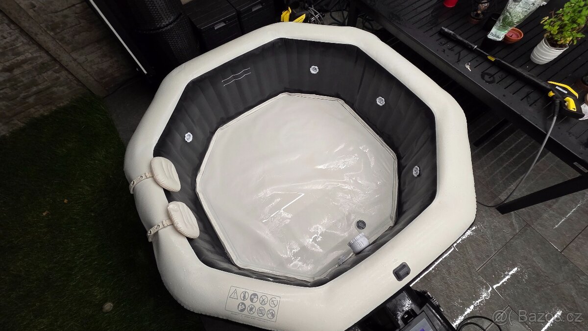 Vířivka Intex 28462 PureSpa Jet & Bubble Deluxe 6 osob