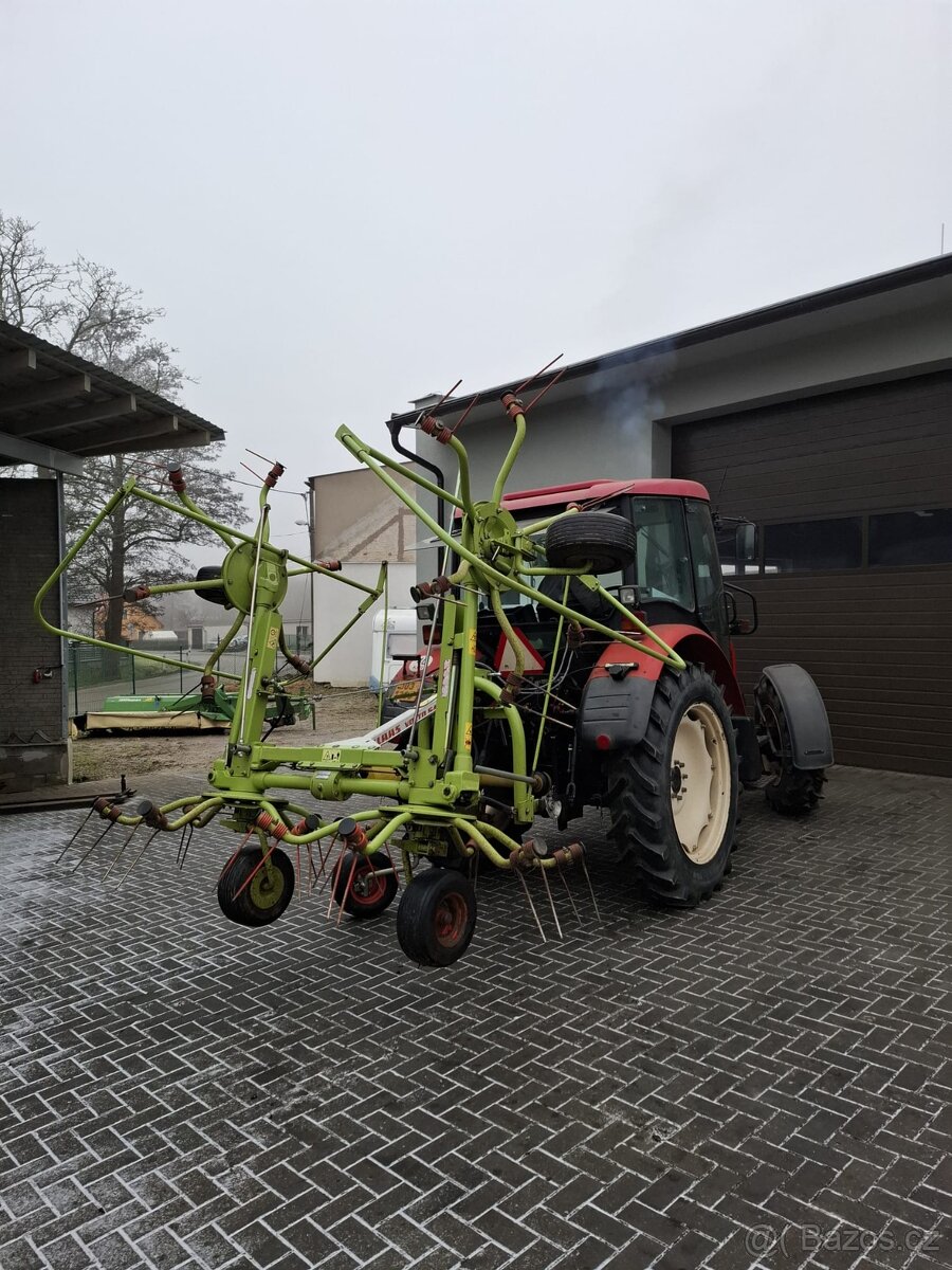 Obraceč píce Claas Volto 540