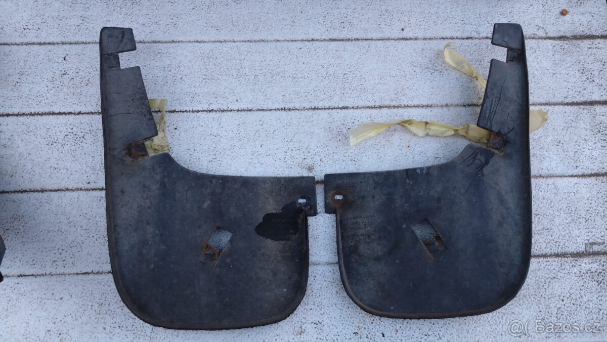 Zástěrky Ford Escort Mk7 (sada přední i zadní)