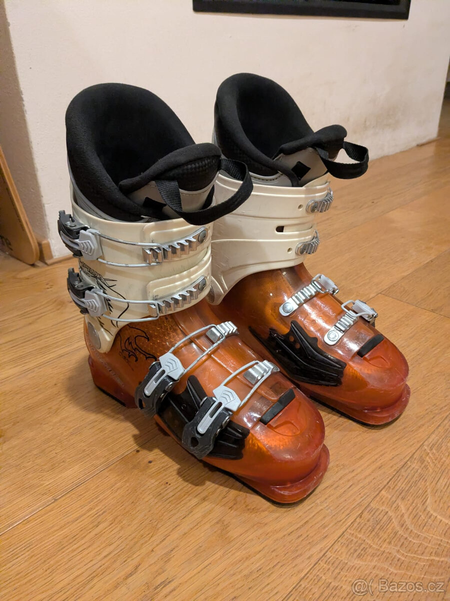 Lyžáky Atomic EU37 mondo 24-24.5