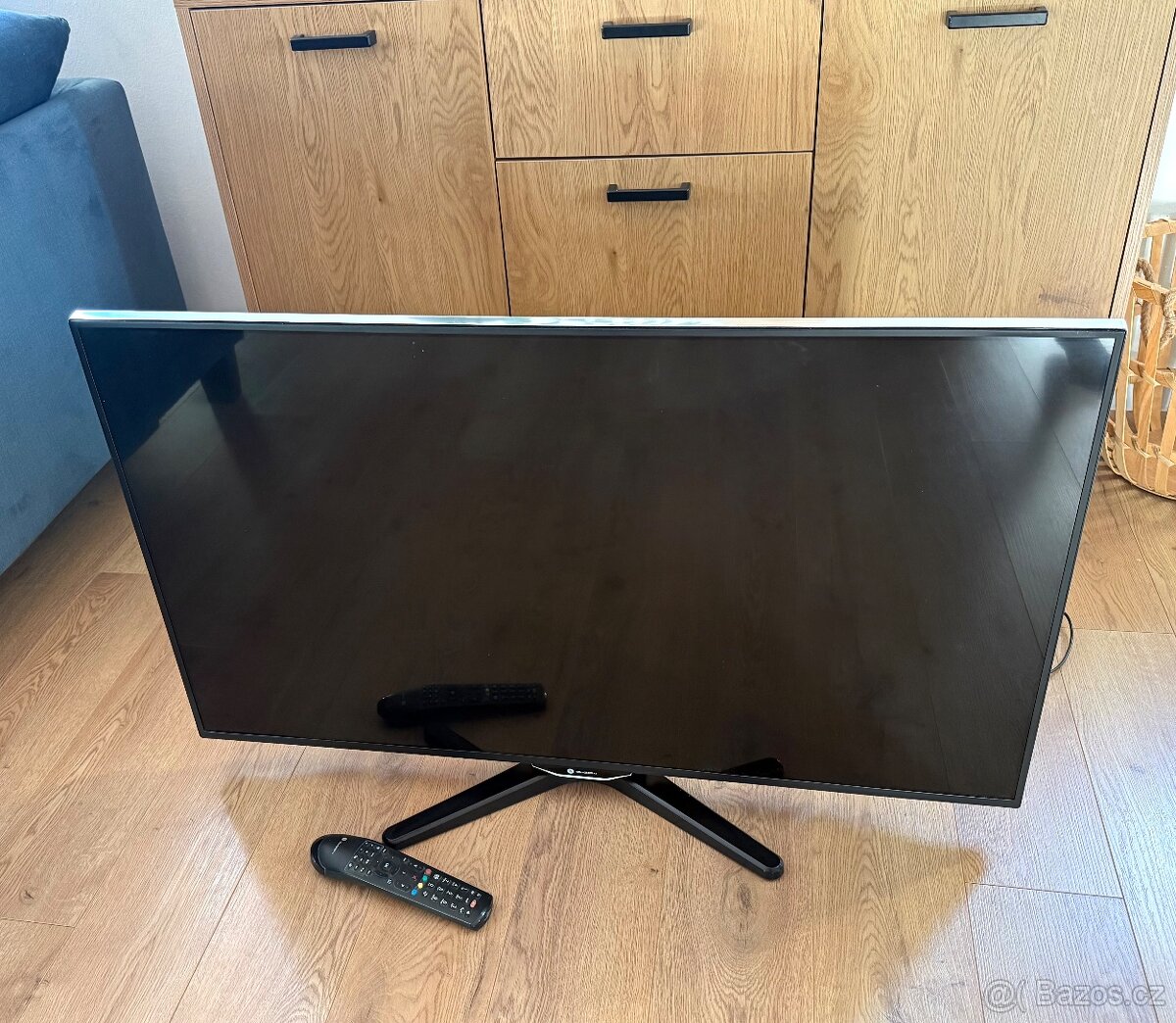 Televize GoGen 108cm