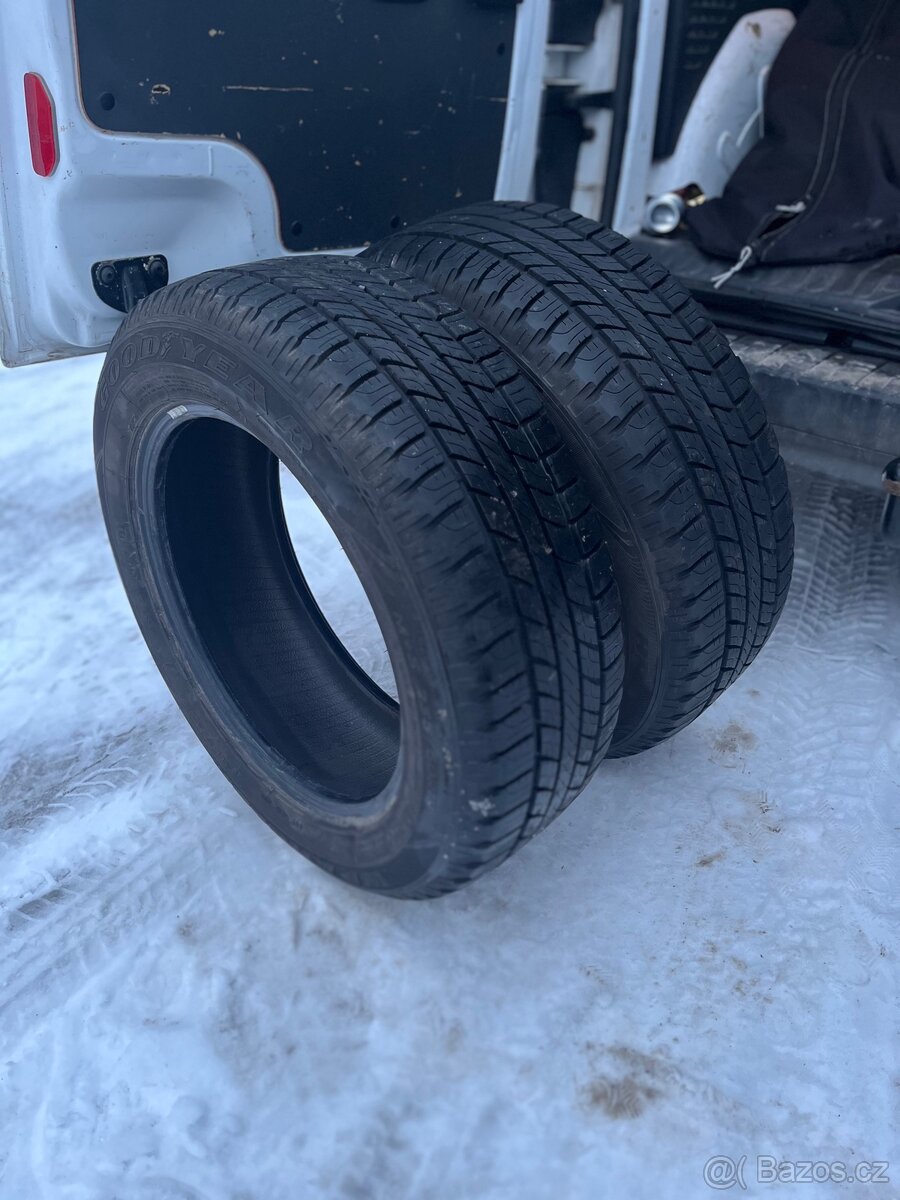 Celoroční pneu Good Year 235/60R18 2ks