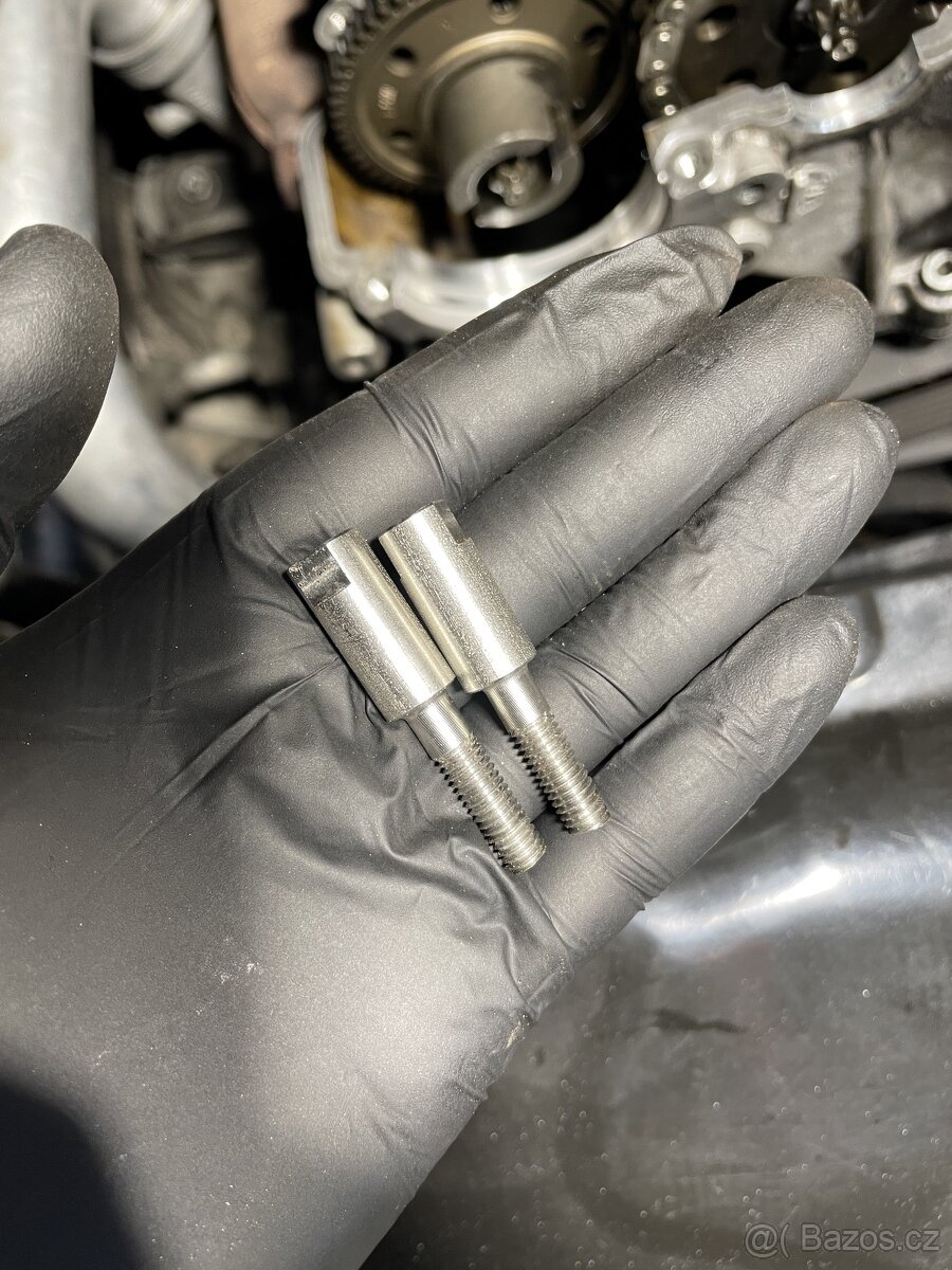 Náhradní šrouby do hlavy motoru M57