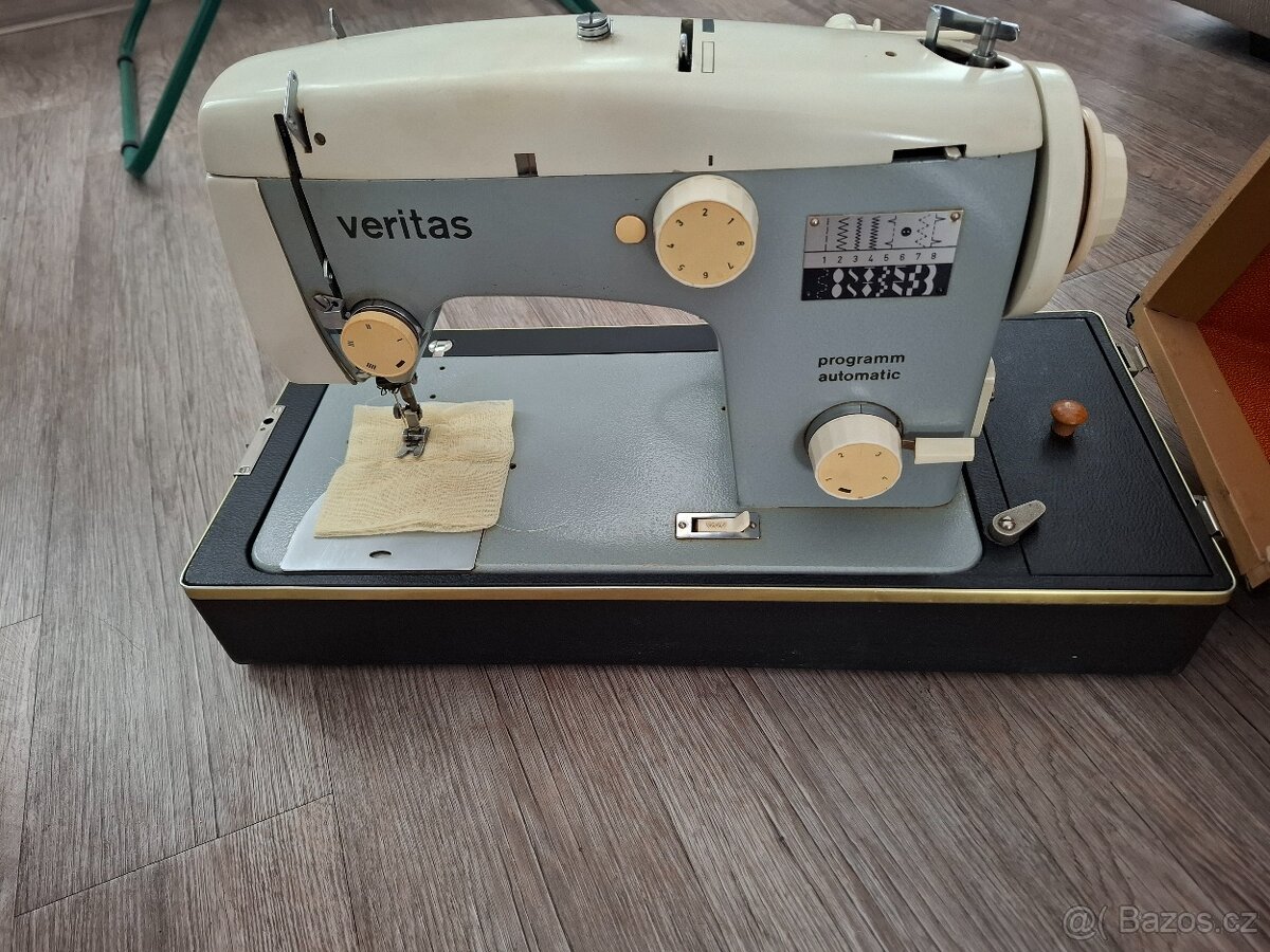 Kufrikovy šicí stroj veritas