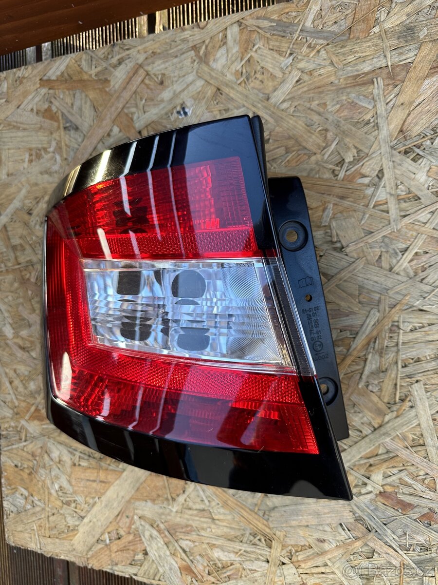 Zadní světlo Škoda Fabia 6V9945095