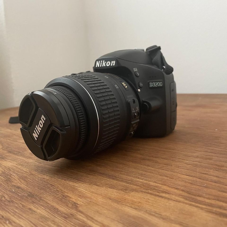 Nikon D3200 + objektiv 18-55mm VR
