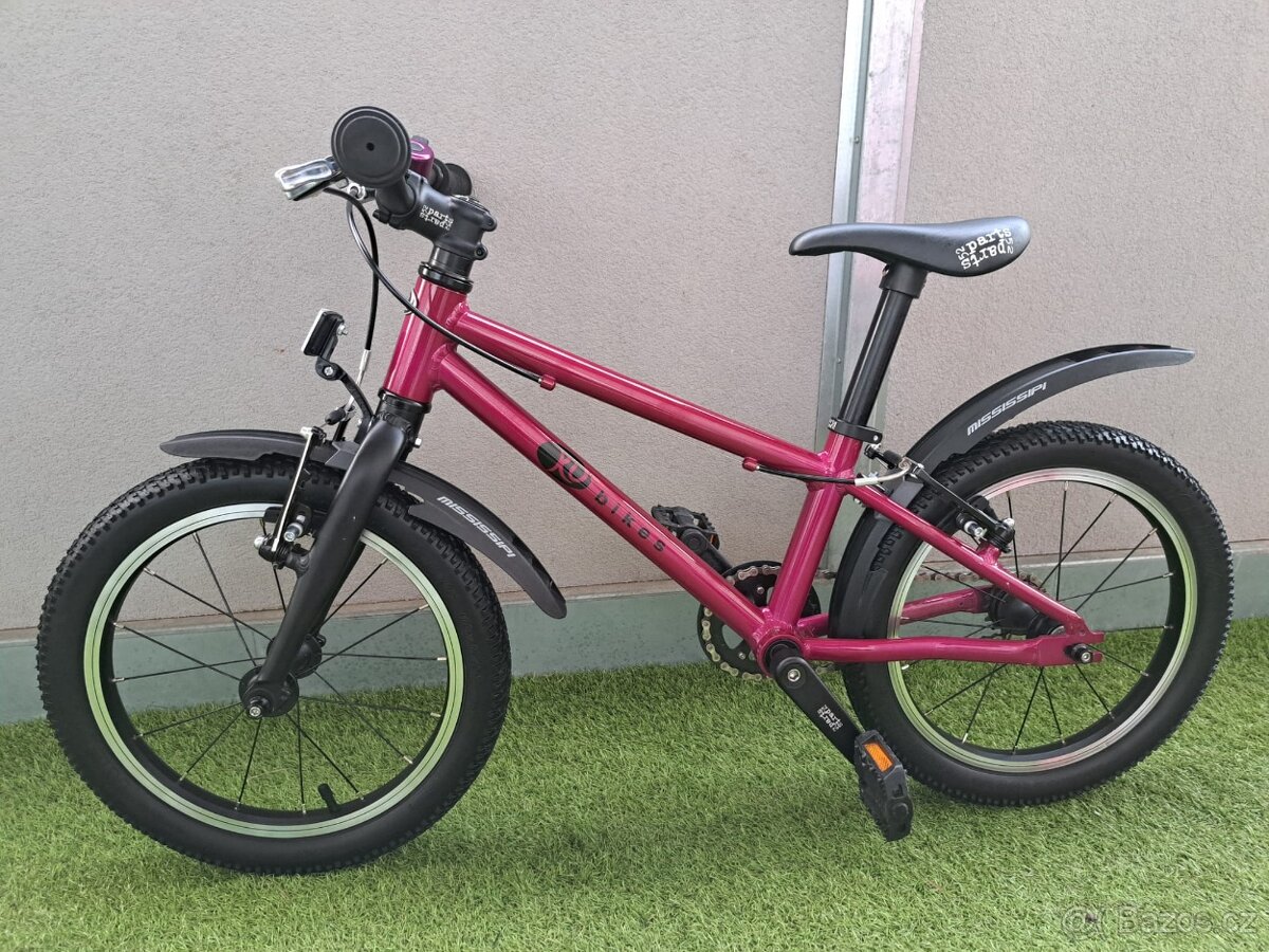 Odlehčené kolo Kubikes 16L MTB