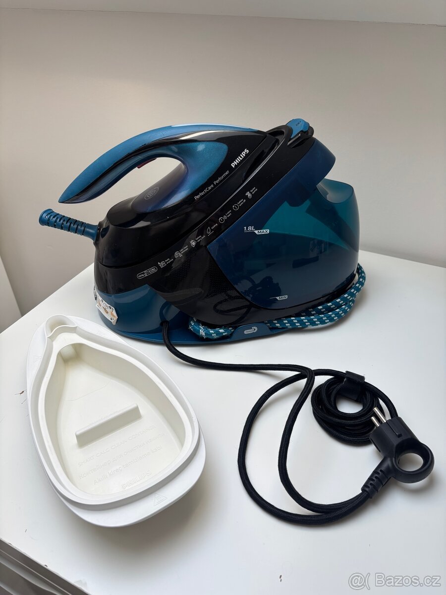 Philips žehlička / parní generátor GC8735/80