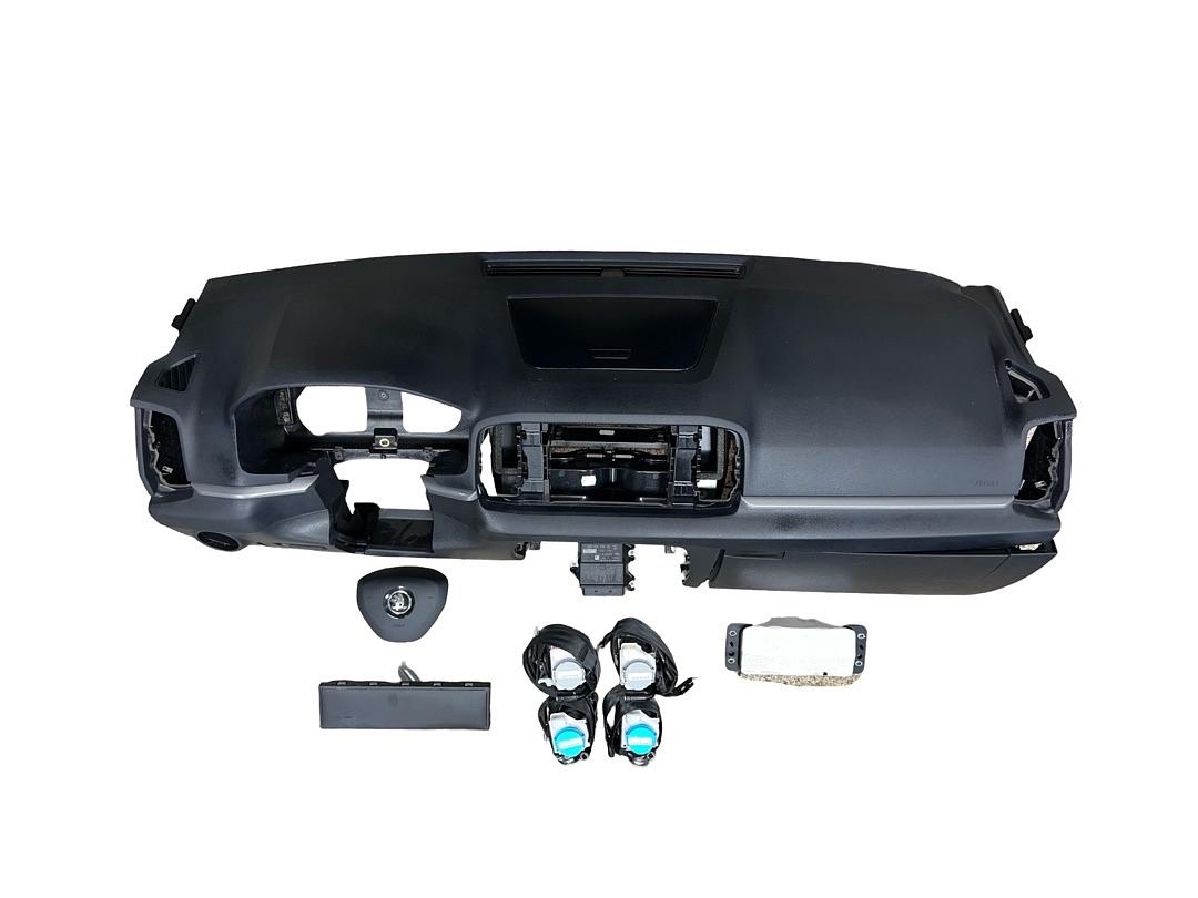 Palubní deska černá 57B857007C Škoda Karoq 7N r.v. 2019