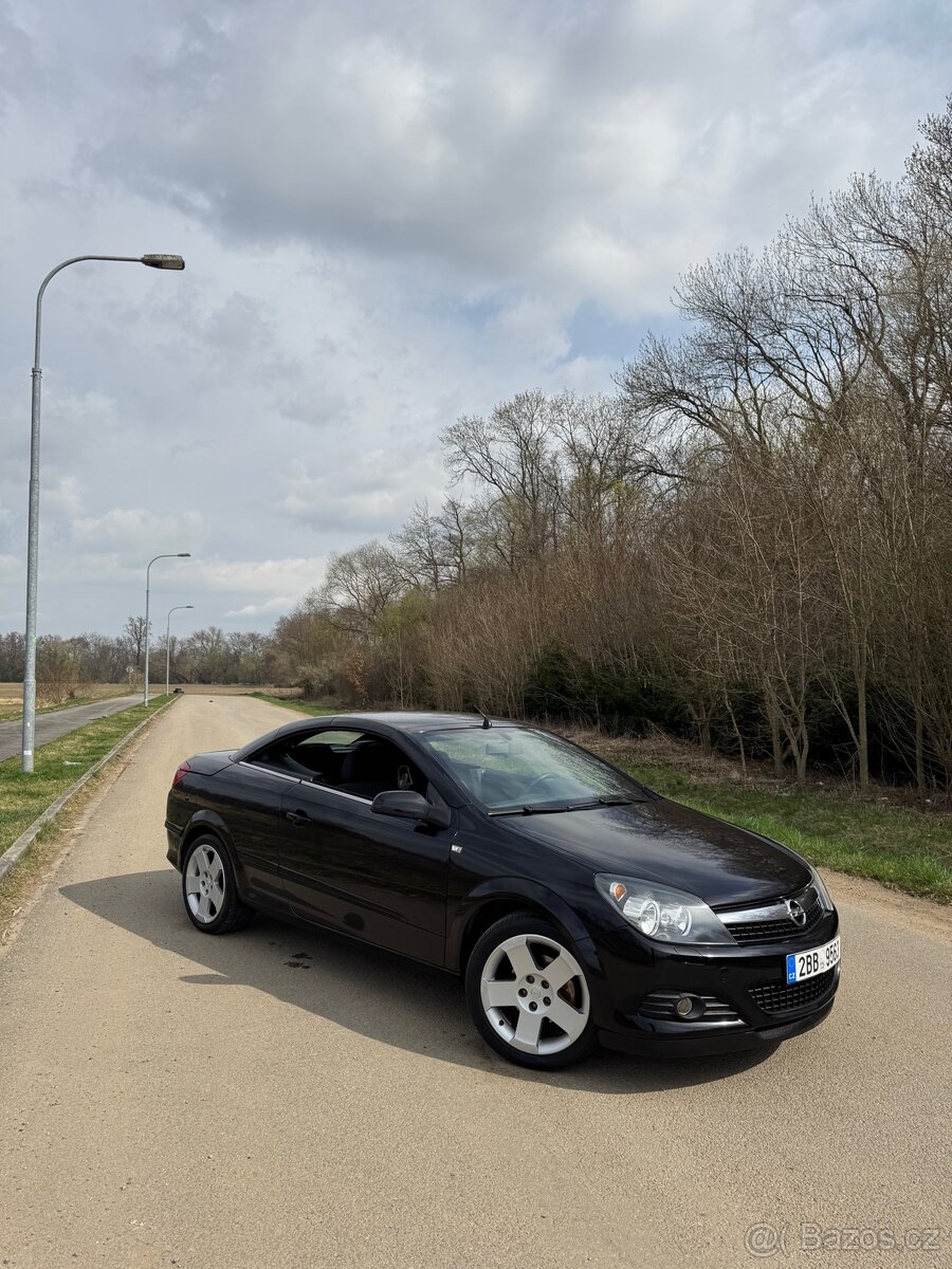 Opel Astra H TwinTop 1.8i benzín