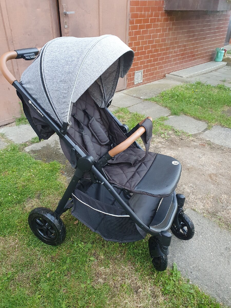 kočárek Petite & Mars