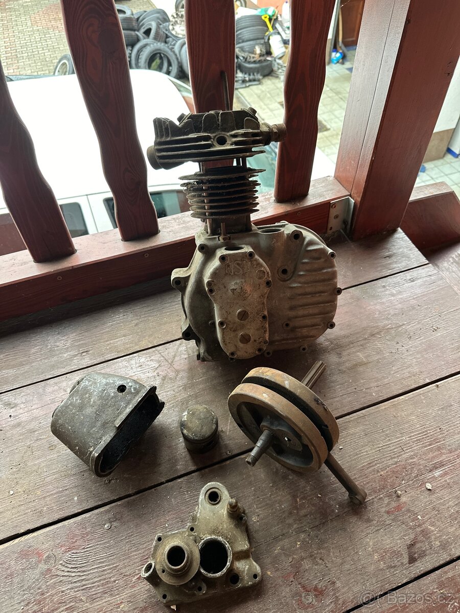 NSU 251 Osl - motor