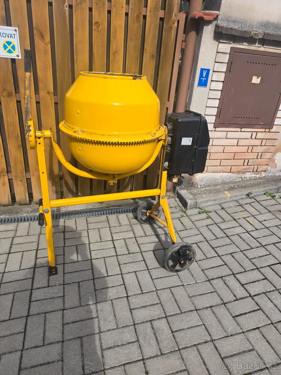 Prodám míchačka na 230v