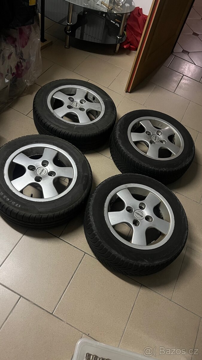 Prodám komplety 4x100 175/65/14