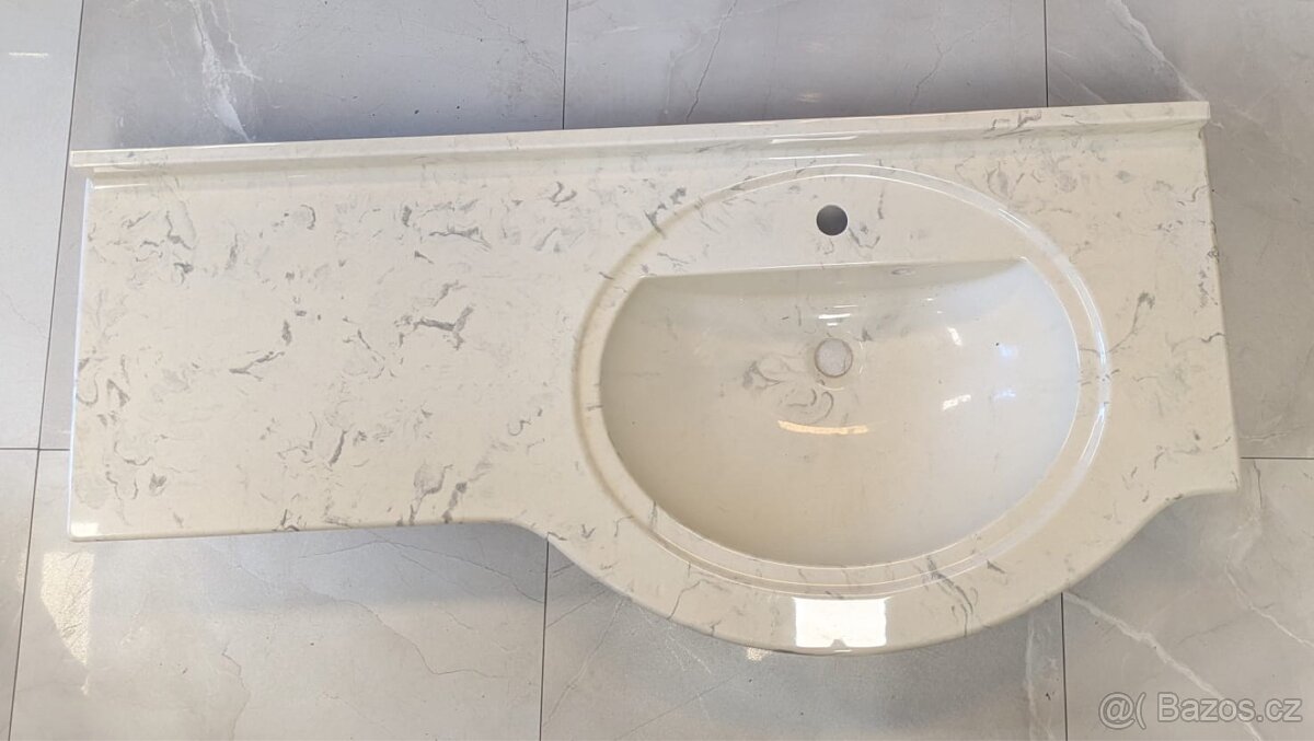 Umyvadlo z mramoru 125cm