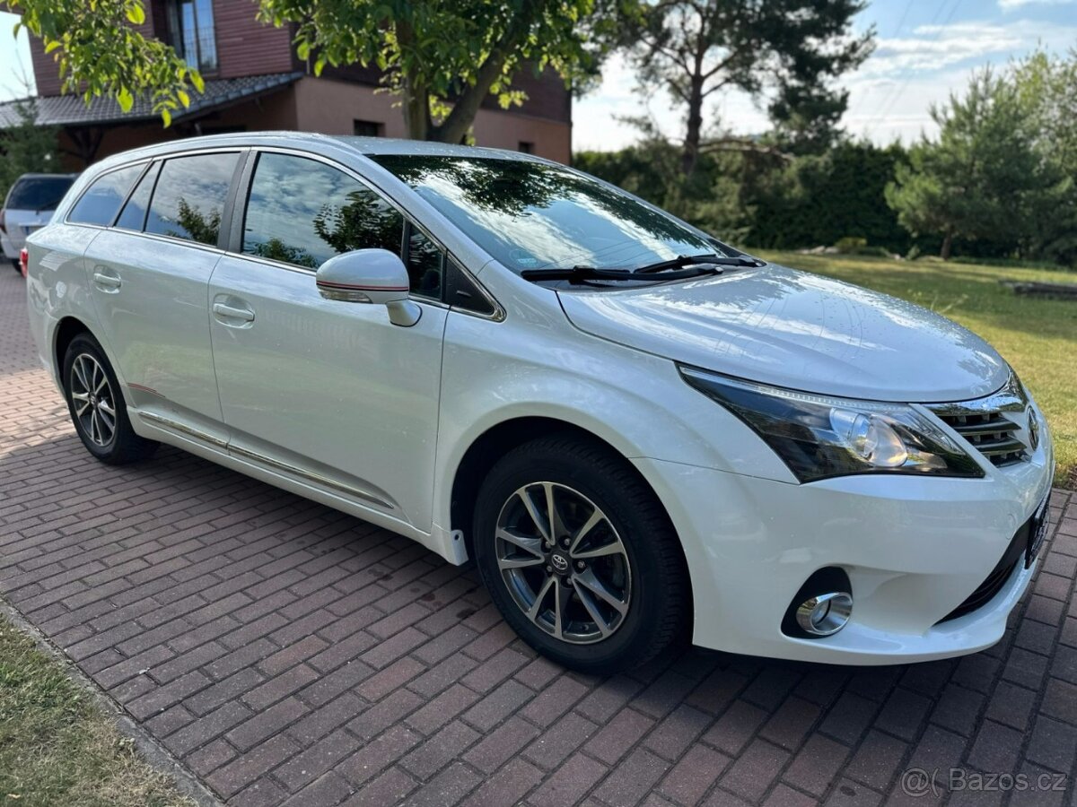 Toyota Avensis 1.8 16v Automat