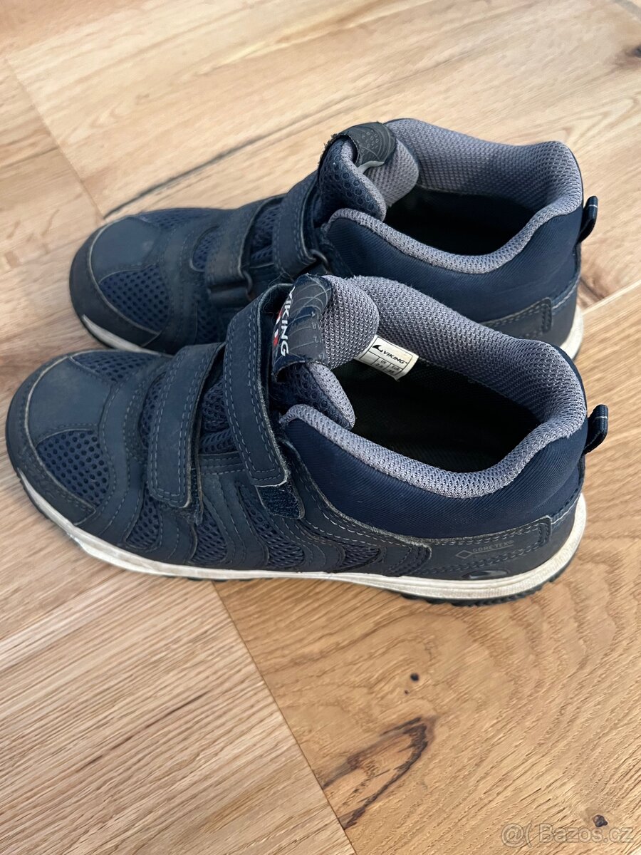 Celoroční boty Viking, vel. 35