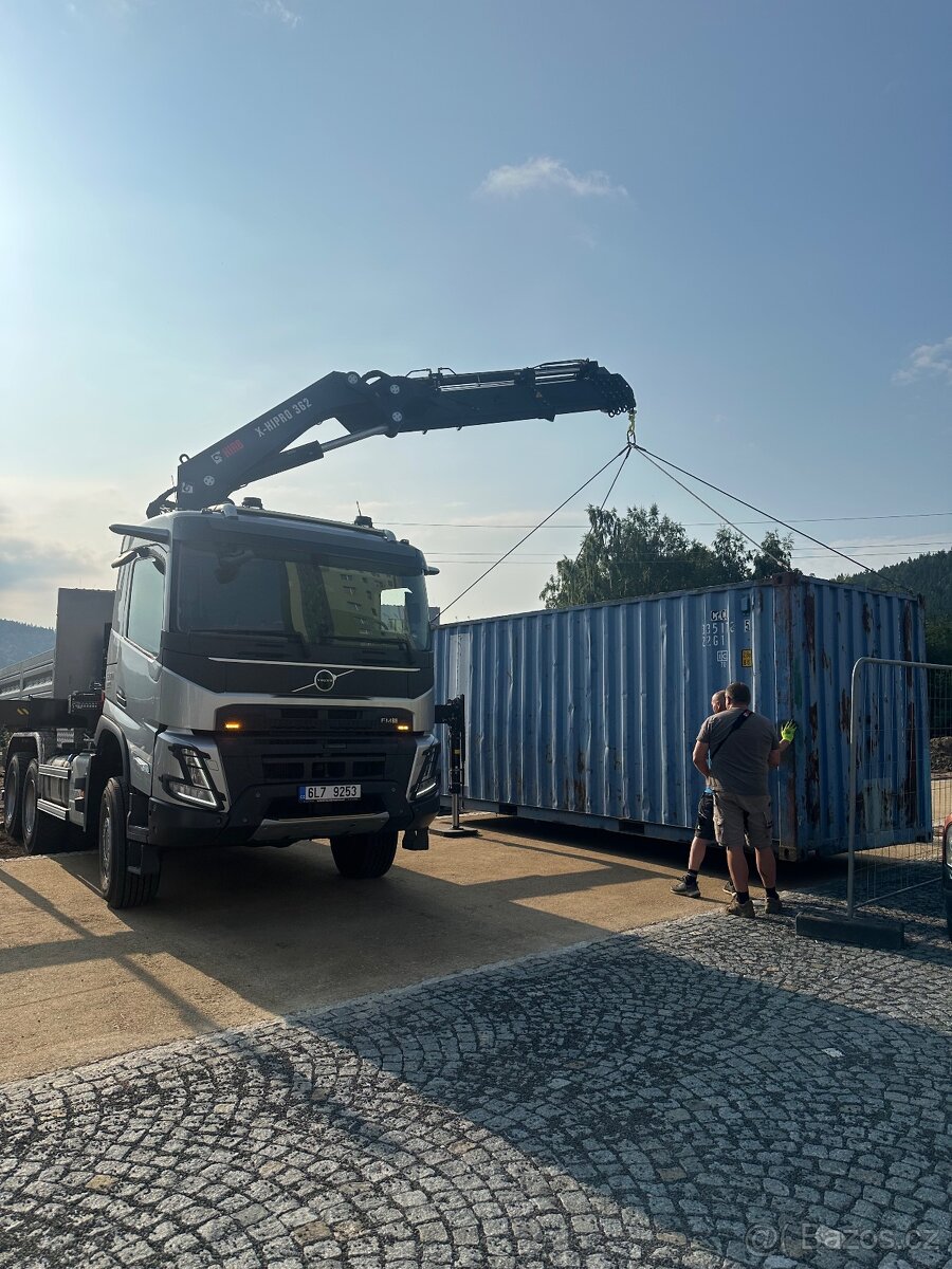 Doprava + složení materiálu hydraulickou rukou – 17 m