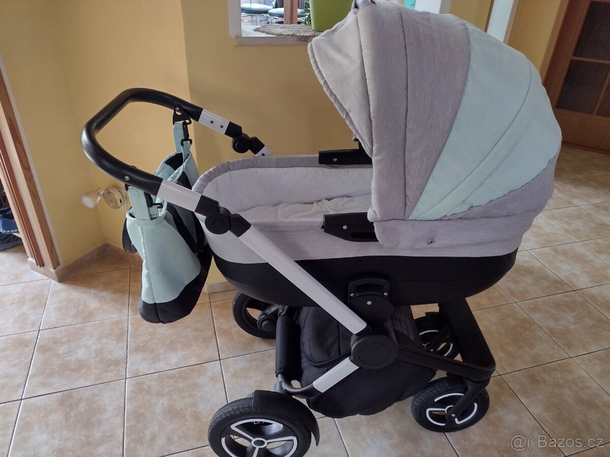 Prodám hluboký kočárek Baby lux