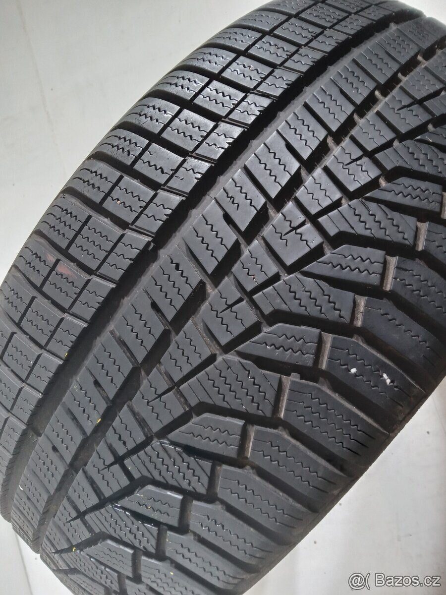 ❄️215/40 R17 Hankook Zimní pneumatiky❄️