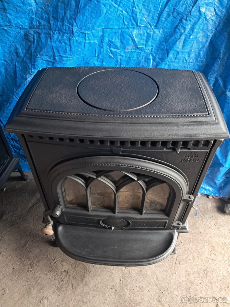 Jotul F3 TD litinová kamna 9 kw