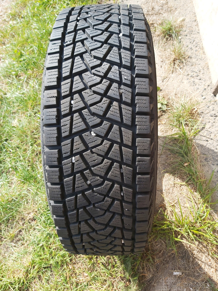 4ks zimní pneu 225/60-R17
