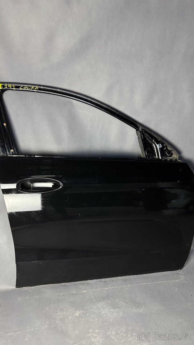 Přední pravé dveře Mercedes GLE292 Coupe