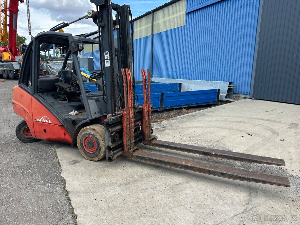 Vysokozdvižný vozík čelní Linde H300