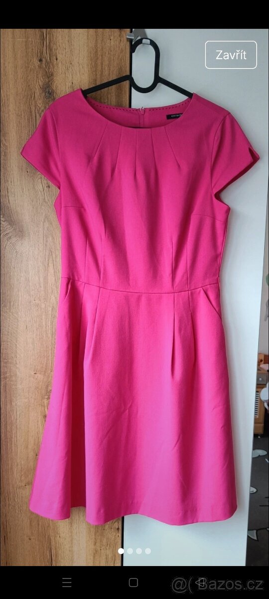 Růžové šaty Orsay