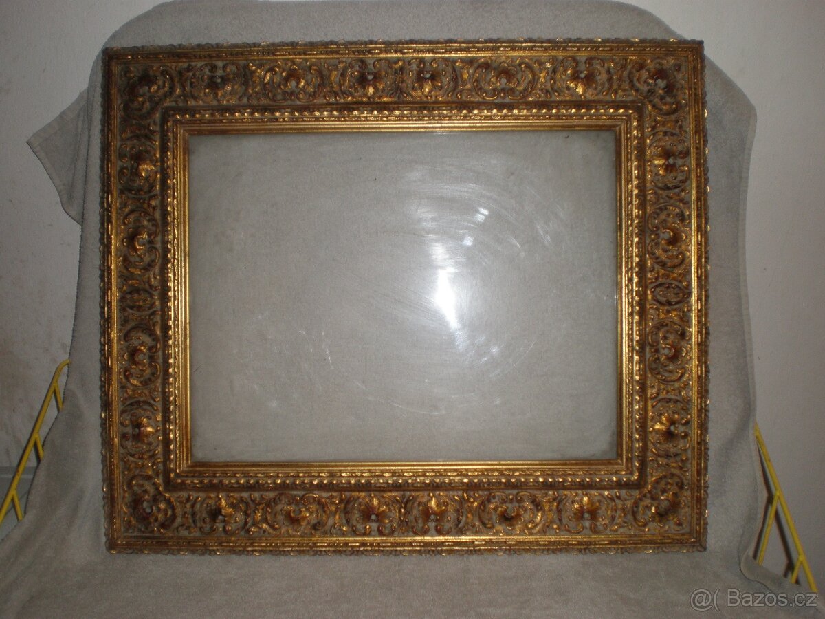 RÁM DŘEVĚNÝ RETRO