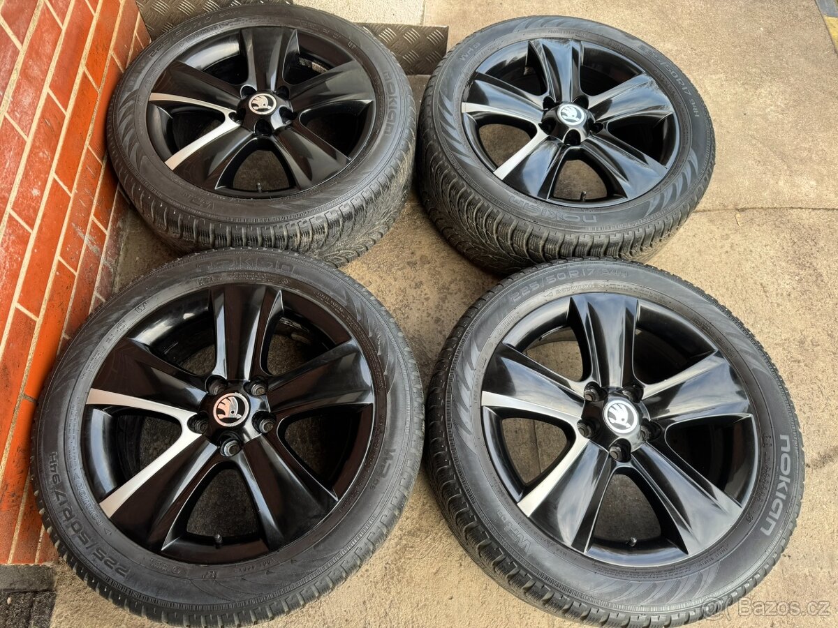 Alu 17" 5x112, škoda " Dolomite BLACK " zimní 80% , YETI