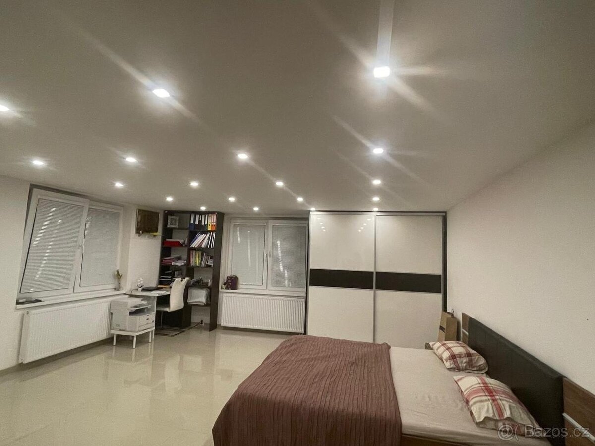 Pronájem pokojů nebo celého bytu