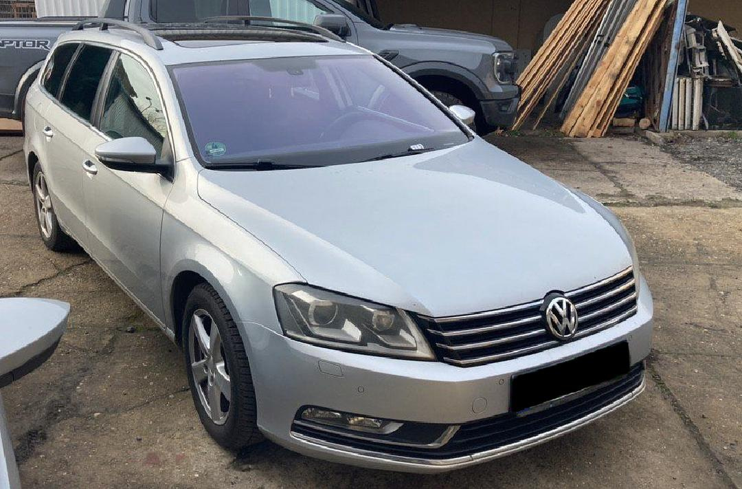 Vůz na náhradní díly VW Passat B7 kombi 2012 CAYC MYP LA7W