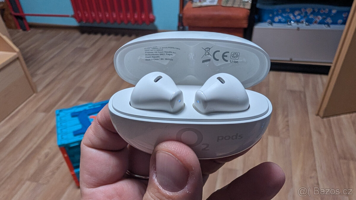 Bezdrátová sluchátka O2 pods