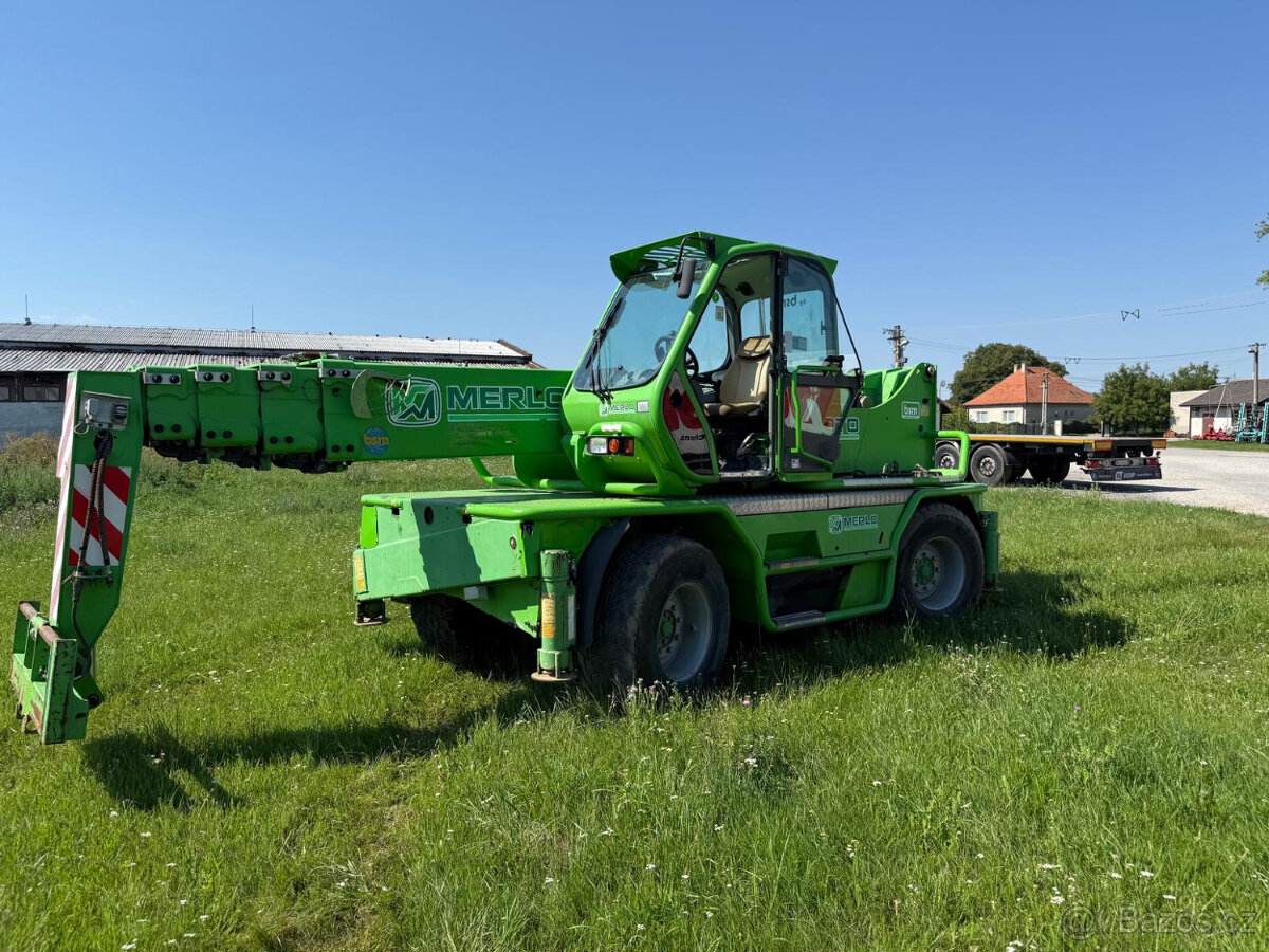 Otočný teleskopický manipulátor MERLO ROTO 40.25 MCSS