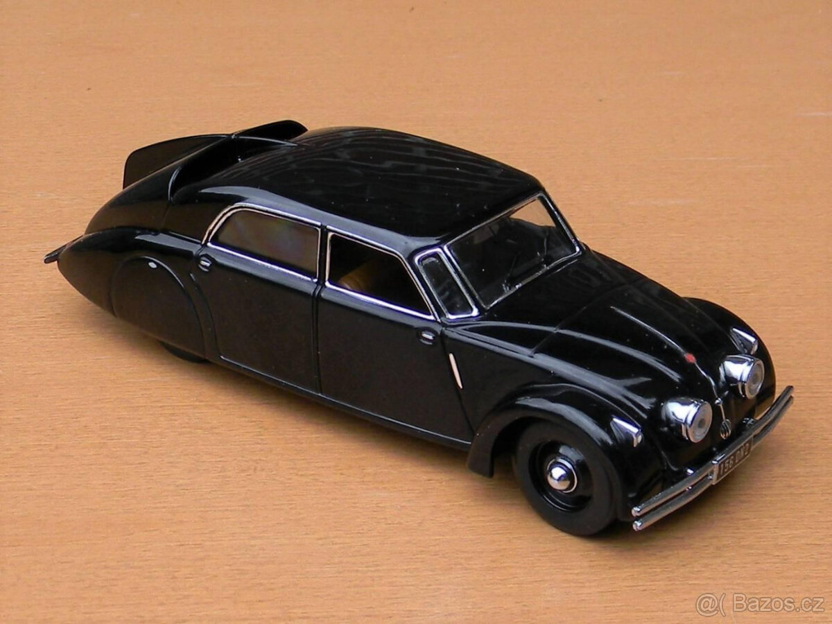 Model Tatra 77- IXO models..