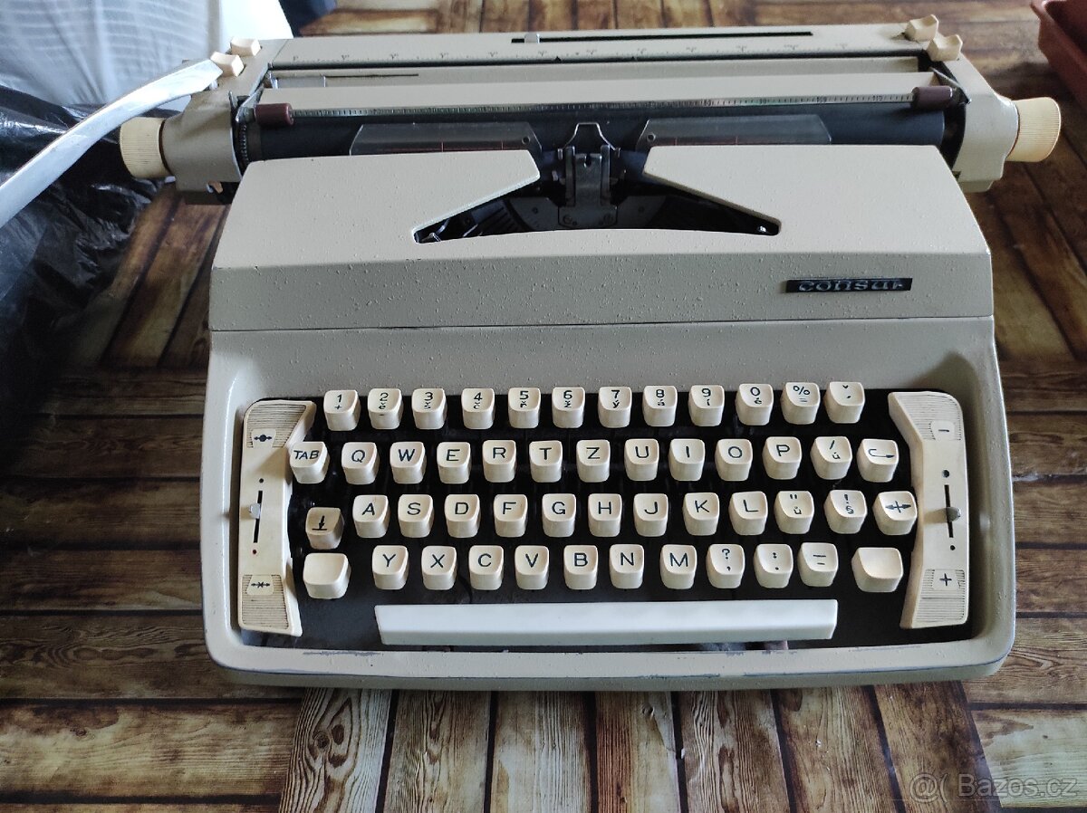 Psací stroj