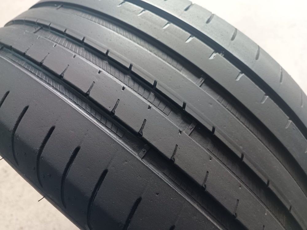 255/45 R18 GOODYEAR (2620)