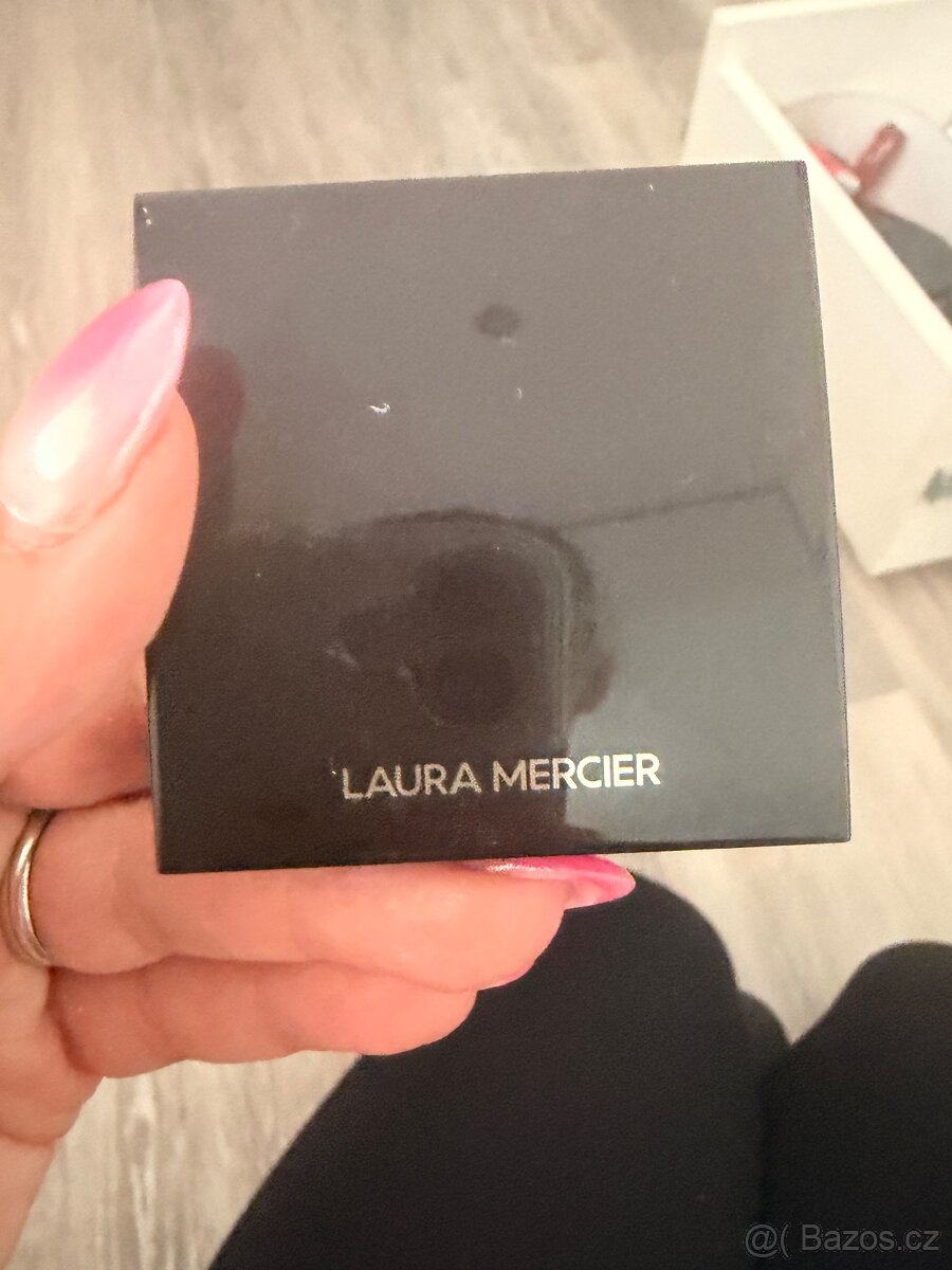 Laura Mercier tvarenka