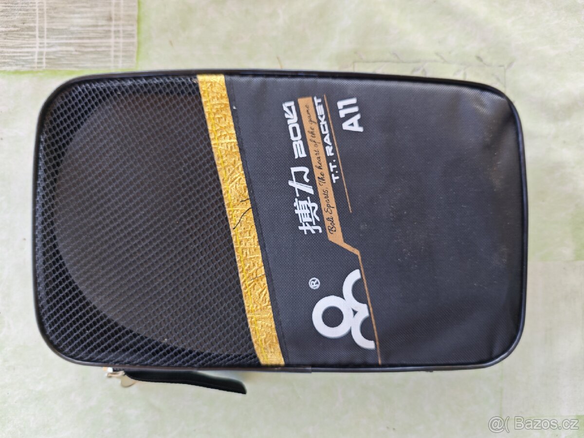 Raketa pingpong.