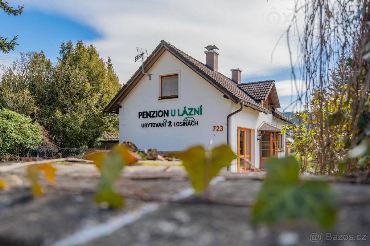 Prodej komerční Apartmány, 105㎡